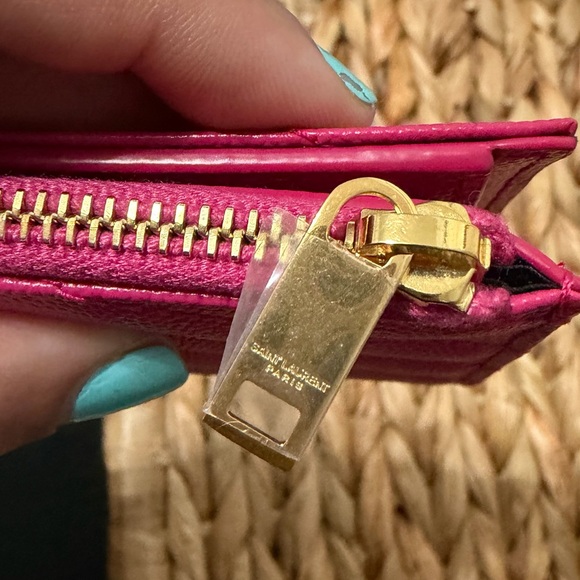 YSL Saint Laurent bi fold wallet in Fuscia Grain De Poudre - Picture 10 of 14
